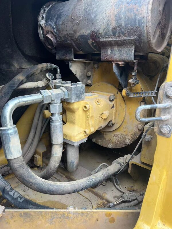 Used Excavator CAT307 Used Caterpillar Excavator - Image 3