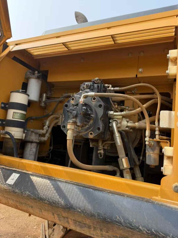 Used excavator 2022 #SY375 with Isuzu engine and kawasaki pump sany excavator used - Image 3