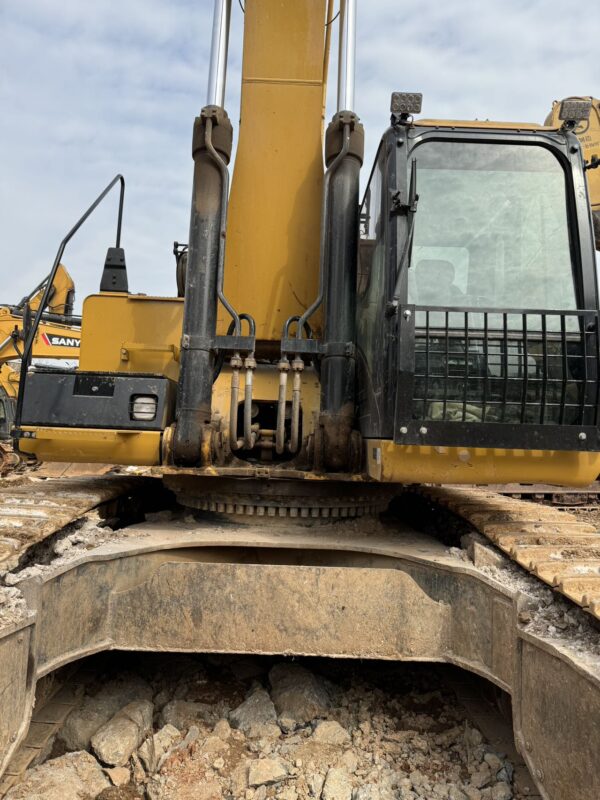Used excavator 2019 CAT349D2L 7800hrs CAT used excavators for sale 50ton excavator - Image 6